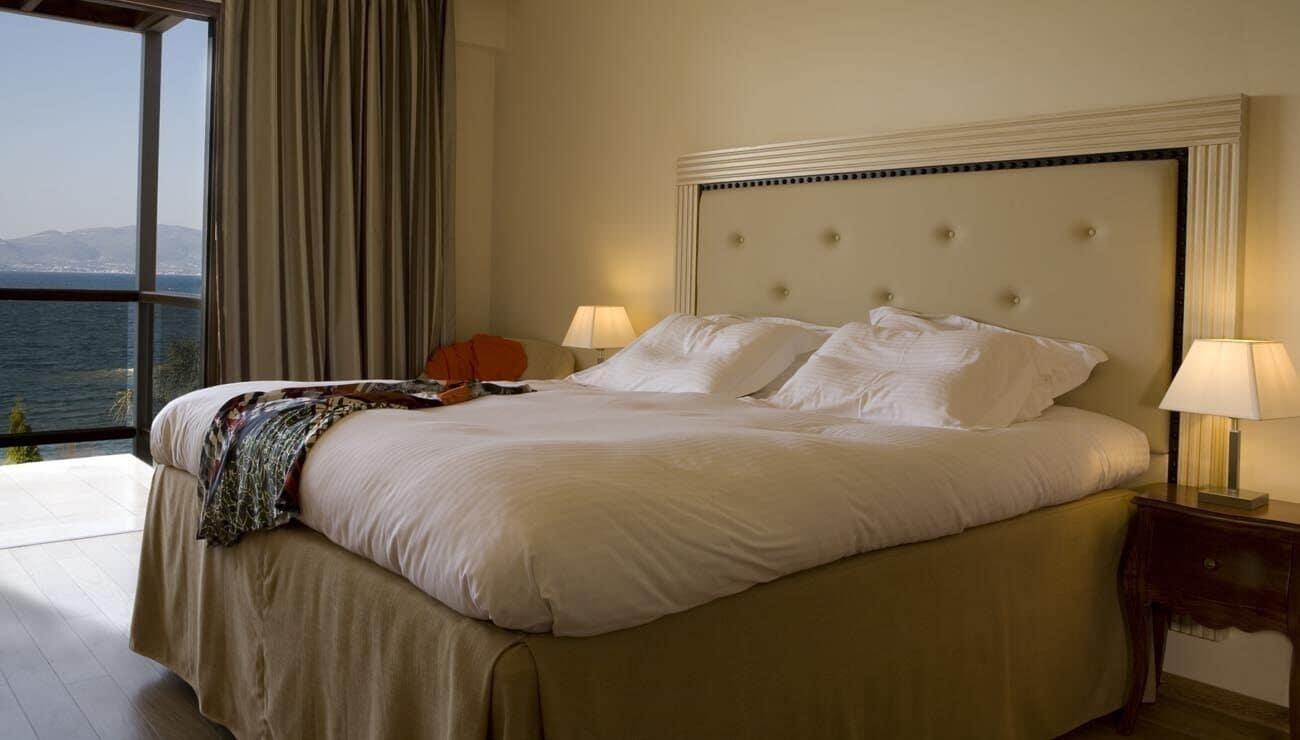 Valis Resort Hotel Volos Luaran gambar A bedroom at the hotel