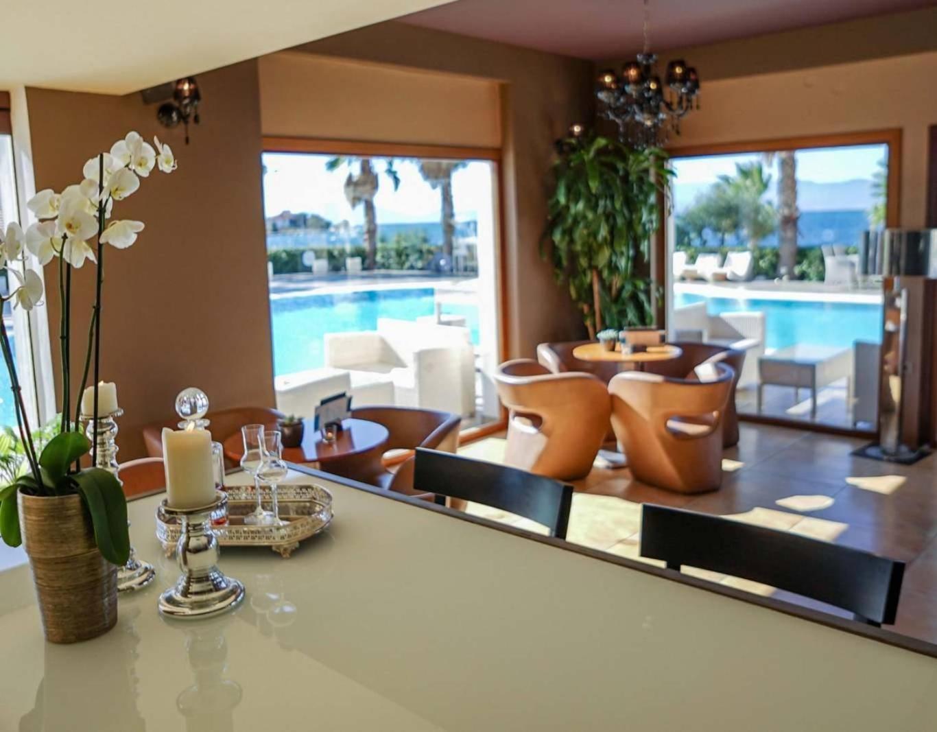 Valis Resort Hotel Volos Luaran gambar Interior of a luxury hotel