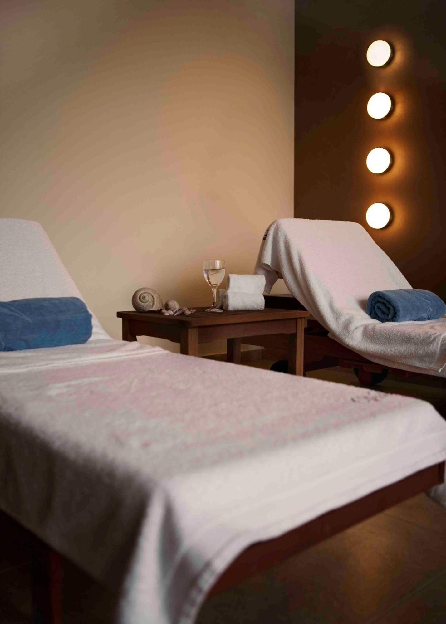 Valis Resort Hotel Volos Luaran gambar Massage beds
