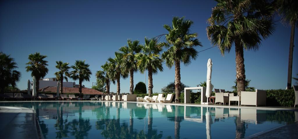 Valis Resort Hotel Volos Luaran gambar The pool at the hotel